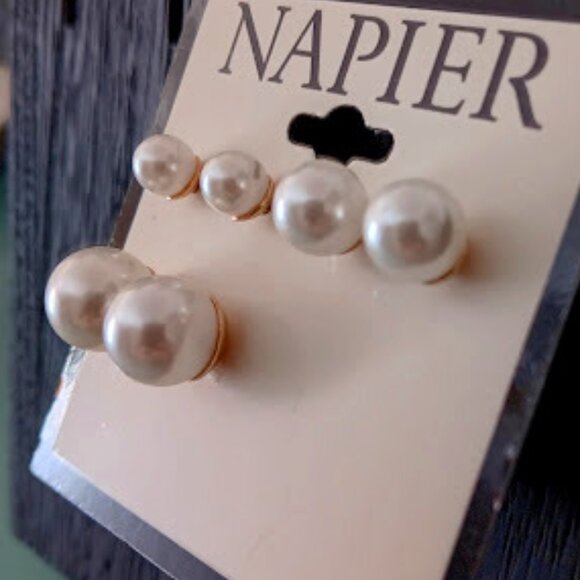 NAPIER 3pc SET Mod/Contemporary Ivory Pearl with Gold Stud Earrings**NEW! - Picture 2 of 3